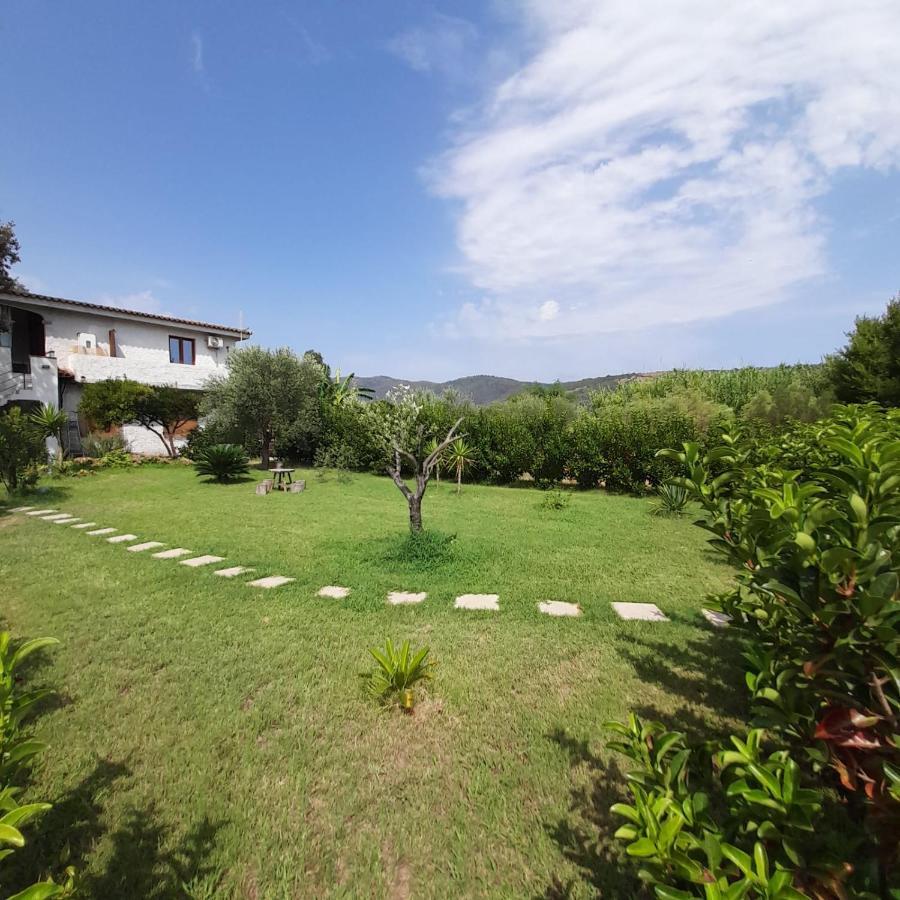 Santu Paulu Country House Posada  Buitenkant foto